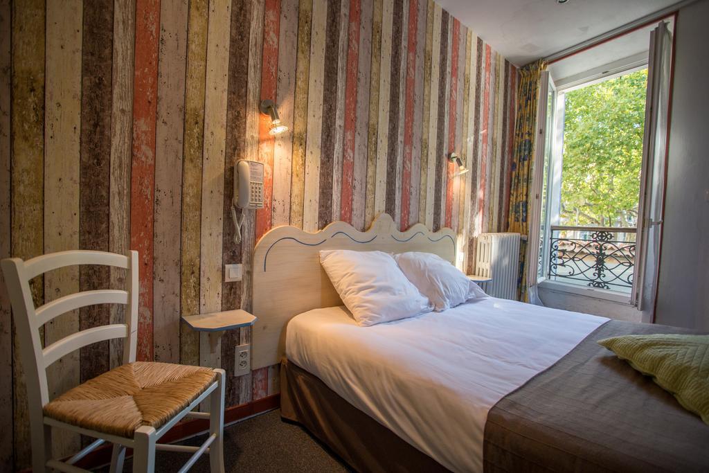 Logis Hotel Du Terreau Manosque Exterior photo